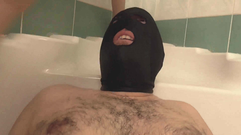 Femdom Austria: Золотой дождь для ее рабыни