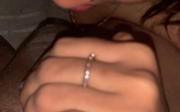 Tina Baby: Djay cock lagi asik nyepong kontol