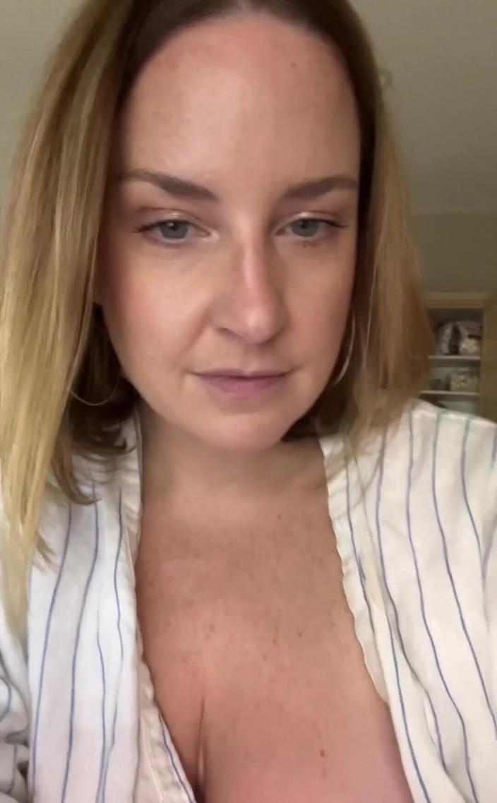 Avril Showers: Спасибо, что были терпеливы со мной за то, что в последнее время не делаете видео-чатов. Я должен быть в действительно хорошем минет-пространстве психически, чтобы сделать