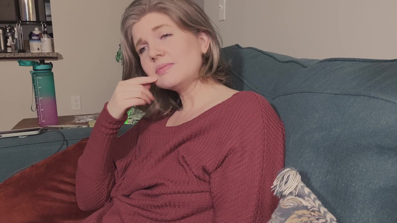 Housewife Ginger: Ai spus că nu e infidelitate dacă iau un videoclip...