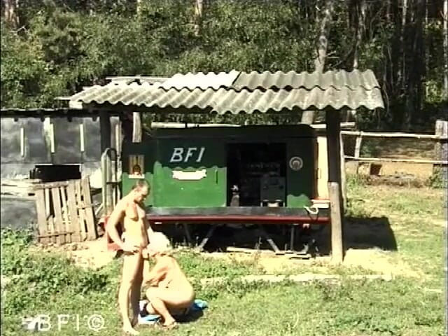 Nasty matures and dirty grannies club: Grandma loves outdoor sex