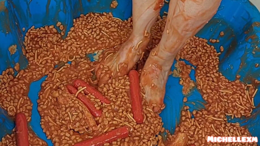 Feet in Beans and Sausages, Foot Worship Sesy Soles (Michellexm) Feet in Beans and Sausages, Foot Worship Sesy Soles (Michellexm)