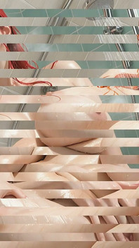 Voluptuosa pelirroja madura tentadora sensual masturbación en el espejo