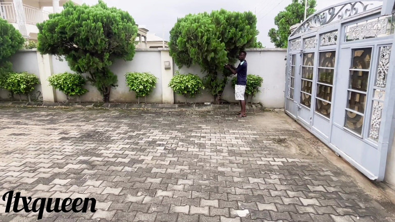 ITX_Kwin: The Gardener with the Giant African Cock