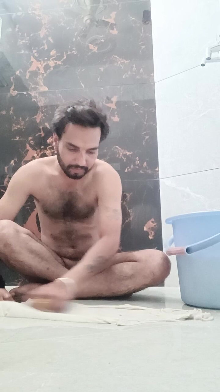 Rajasthani-old-lover: Lelaki desi India di bilik air