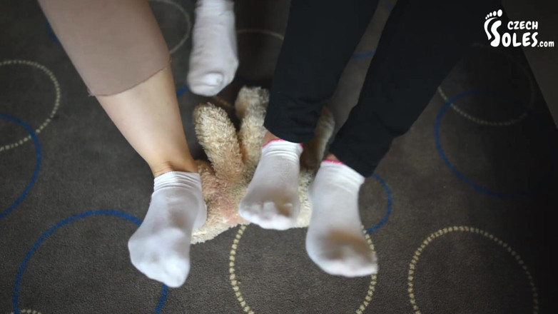 Czech Soles - foot fetish content: Dvojité šlapání, stoming a POV ponížení
