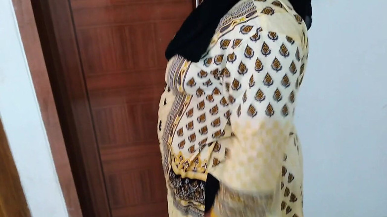 Aria Mia: Che scandalo il suo figliastro si mise con il gran...