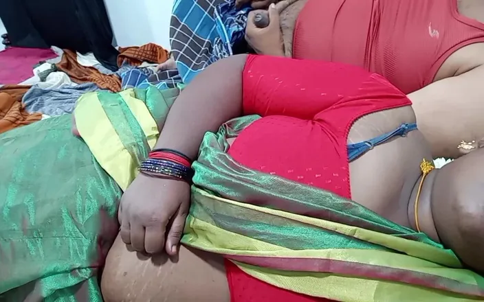 Veni: Stepmom Sharing Bed Stepson Then Pussy Licking and Hard Fucking...