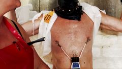 Mistress April: Dojící farma