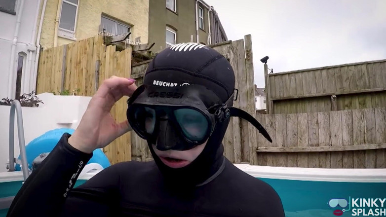 UKCuteGirl Lucy Lauren: Dicke 8mm beauchat wetsuit, lebhafte necksession