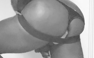 Black mature kinky muscle: Flex & Pose cơ bắp bắp bôi dầu buổi vắt sữa...