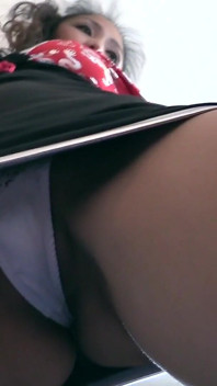 İstekli orta yaşlı seksi kadın - Japon bacaklarıma boşal