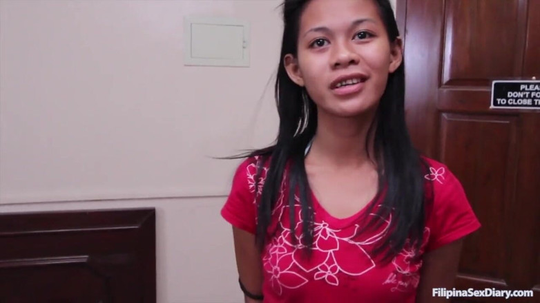 Sex Diary: Petite Filipina filled with thick creamy cum