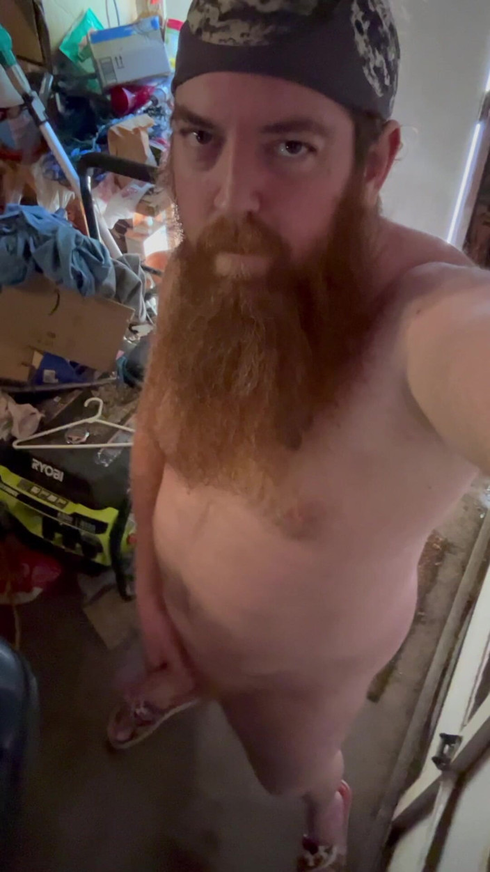 Big Baz: Long Naked Piss