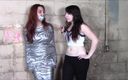 Selfgags classic: Chlapecká přítelkyně mumifikovaná a v kalhotkách!