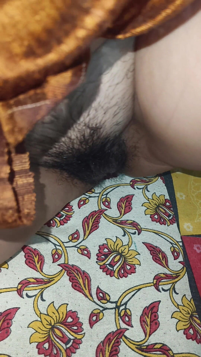 Playboy rahul: Bhabhi Ấn Độ nóng bỏng làm tình với người bạn đại học cũ...