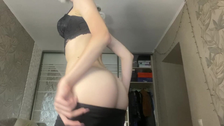 Skinny_lady69: Joc cu costume dezbrăcate