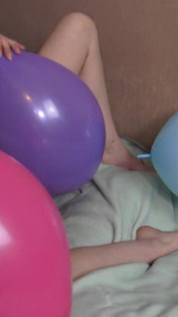 Teen Babe Ballon Fucking