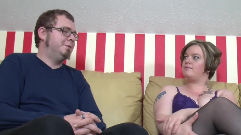 Deutsche Amateur Pornos: Two Big Cocks for Hrony German Housewife