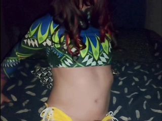 Lizzaal ZZ: Cum scene in my yellow shorts making a mess on...