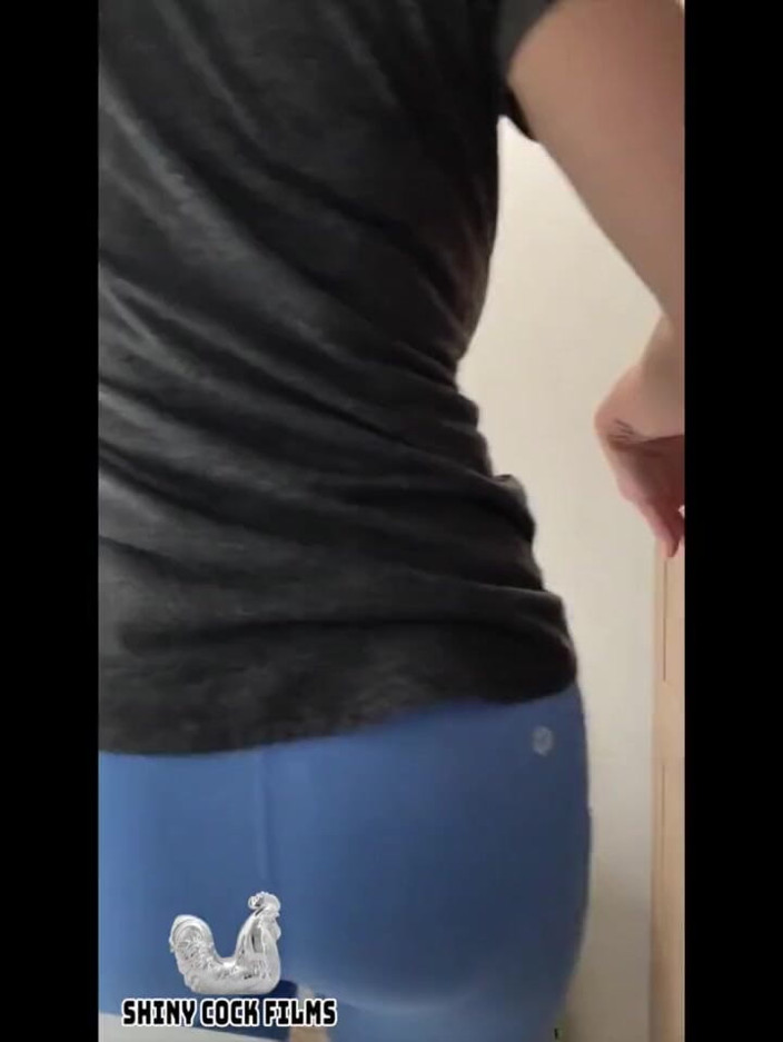 Jane Cane: Watch me pee
