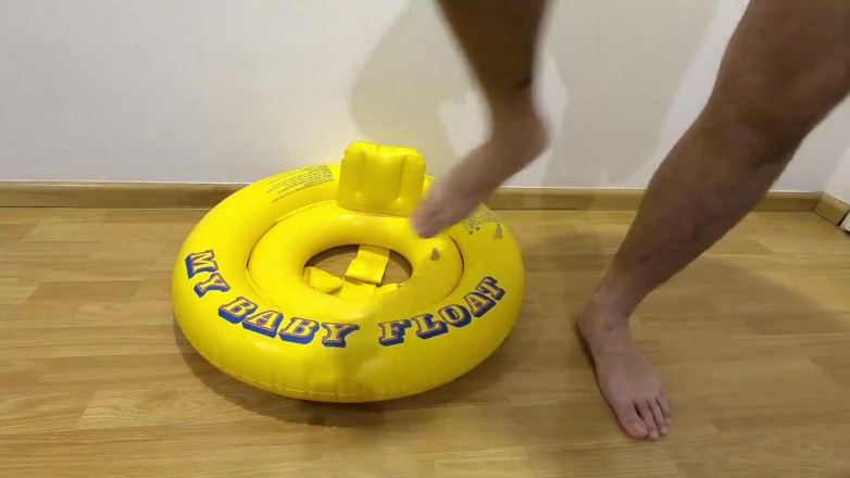 Inflatable Lovers: เล่นกับลอย 1