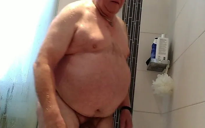 Karlchengeil: Shower + Cum