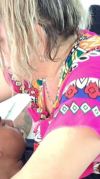 MILF Quente Montando no Meu Pau