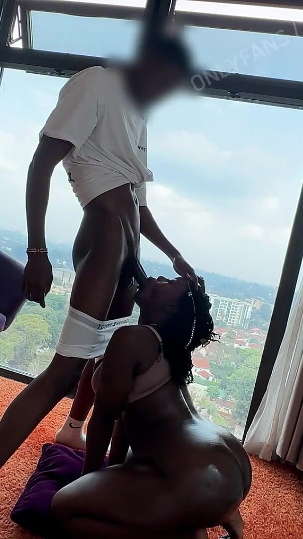 mombasapornstar: Sex im fitnessstudio mit großer schwarzer, schöner, böser frau (vollständiges video)