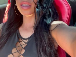 Miss Lexa: Libertando os bebês no carro