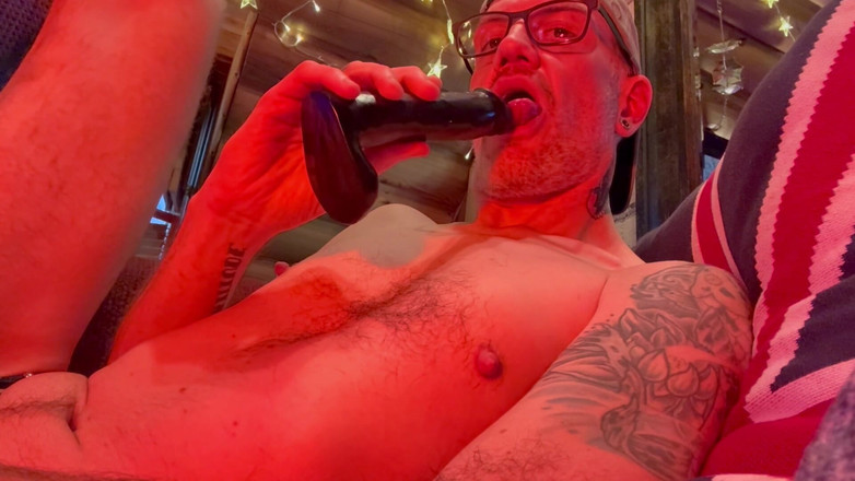 Douglas James: Solo Otter velké dildo penetrace