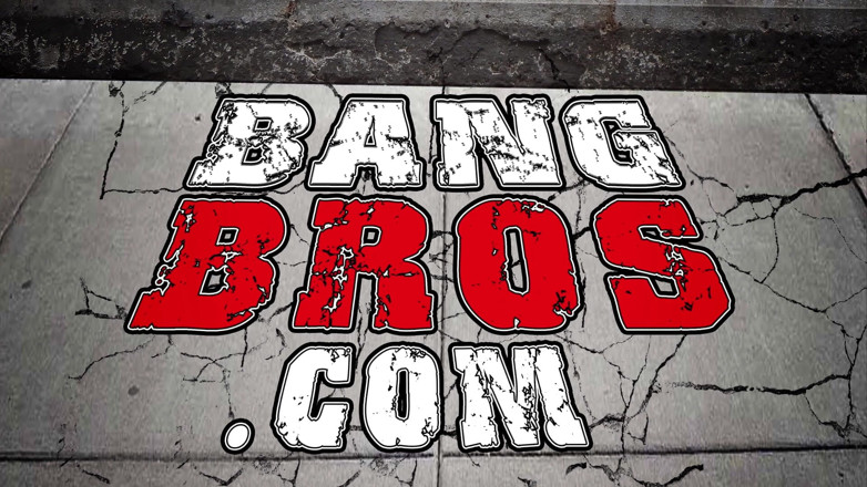 BangBros: Bangbros - большая задница мисс London скачет на массивном члене