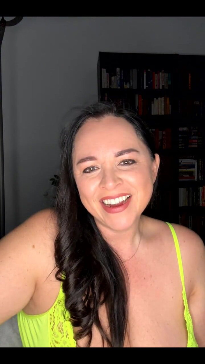 Amanda Thickk: Amanda Thickk stream