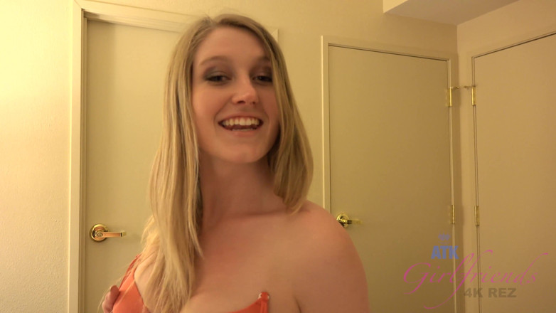 ATK Fans (Girlfriends): Virtuální dovolená Las Vegas s Summer Carter 2/3