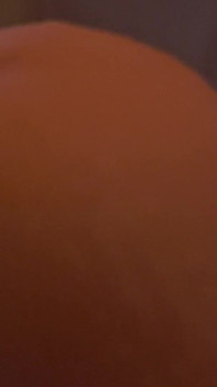 Buzzes Close up Pre-cum