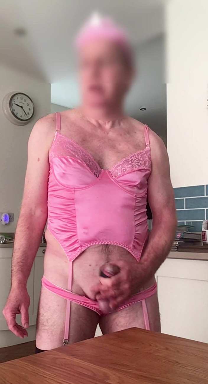 Bellhead: Růžová zábava