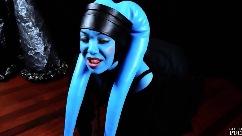 Little Puck: Twi'lek Alien Slave | Star Wars Cosplay