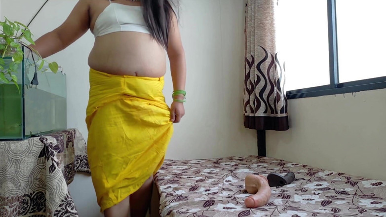 INDIANSISSYCHUBBY ME AND MY GIRLS: Latihan jalang dia patuh pada apa yang saya katakan awak...