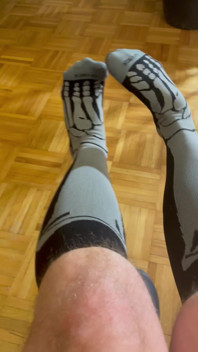 Cspot in Skeleton-socken