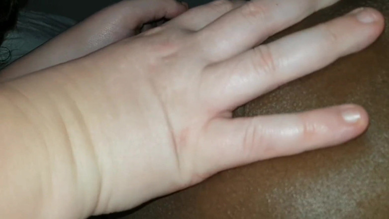 Real homemade BBW BBC porn: Femeie mare și țâțoasă cu lins de pulă mare și neagră sugându-i coaiele