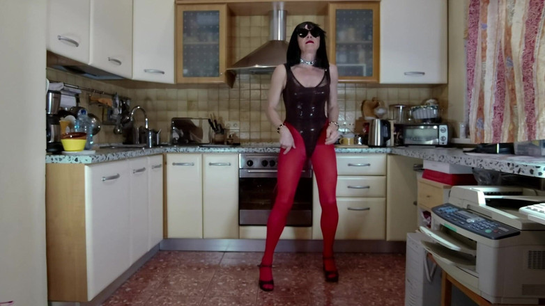 Sissy Cummy Lingerie: Kurzes Erotisches Fitness-impromptu Von Michelle Hernandez