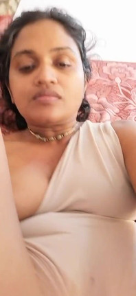 Üvey oğlunu baştan çıkarmak için seksi video