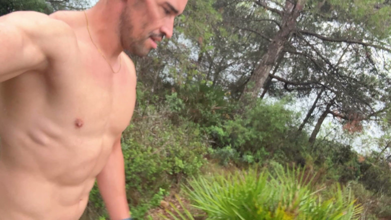 Paul Williams: Walking Naked Under the Rain on the Woods