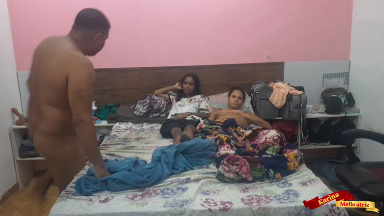 Karinamello: Llamé a mi amiga para que viera a Nextfli y...
