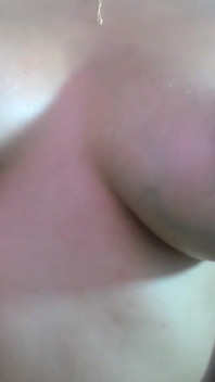 Leni Is Sucking a Lot of Her Breastmilk From Her Desk