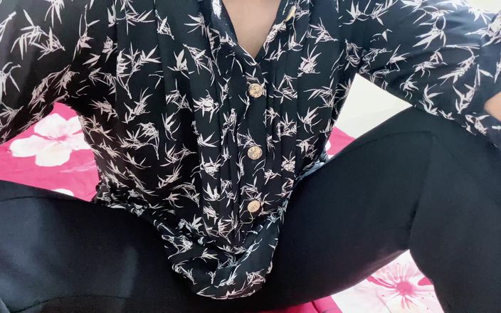 Bdsex24: Horney sexy kamarádka Gril tvrdě šuká v Alon místnosti, její chlapci...