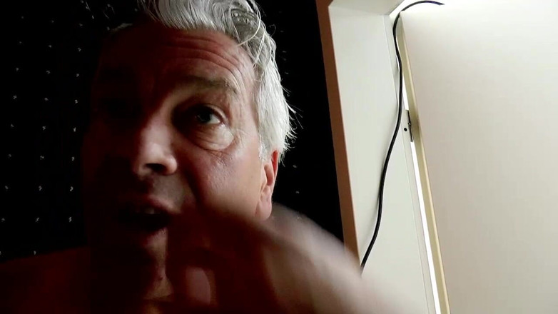 Deutschland porn: Young Pussy with Perfect Body Is Busy Getting Her Pussy...