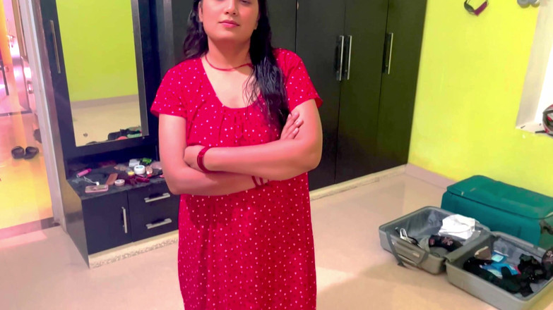 Hotty_ragini: Omg! Saya bersendirian dengan ibu tiri saya dan saya meminta...