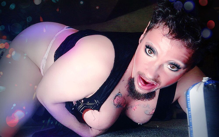 King Of Crossdress: Kedudukan yang hebat