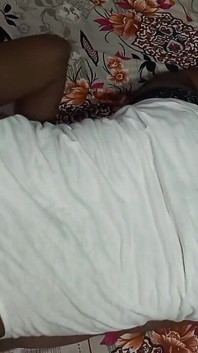 Yeni seksi kız erkek arkadaşıyla seks yapıyor.
